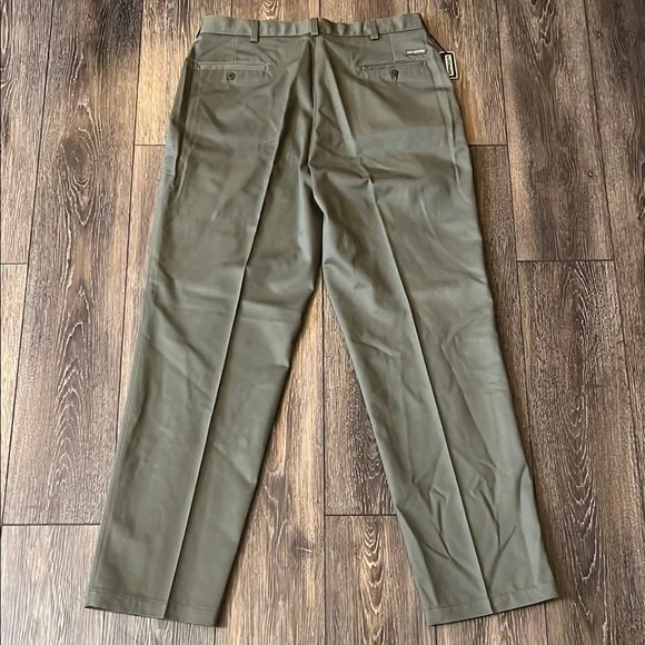 NWT Savane Scotchgard Olive Green Pants Men’s Size 38x34 - Picture 3 of 11